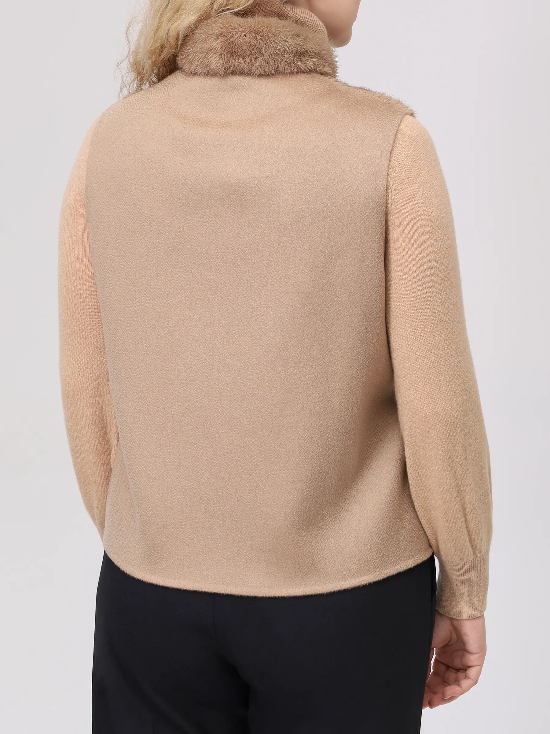 Жилет из кашемира и меха норки MANZONI 24 22M124 VWS1F Бежевый  Фото 3