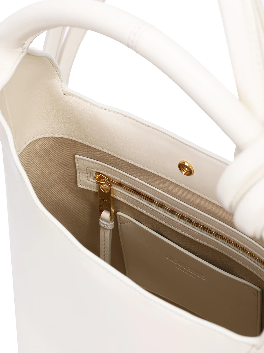 Сумка кожаная Le Petit Tourni JACQUEMUS 245BA366 3173 115 Кремовый  Фото 4