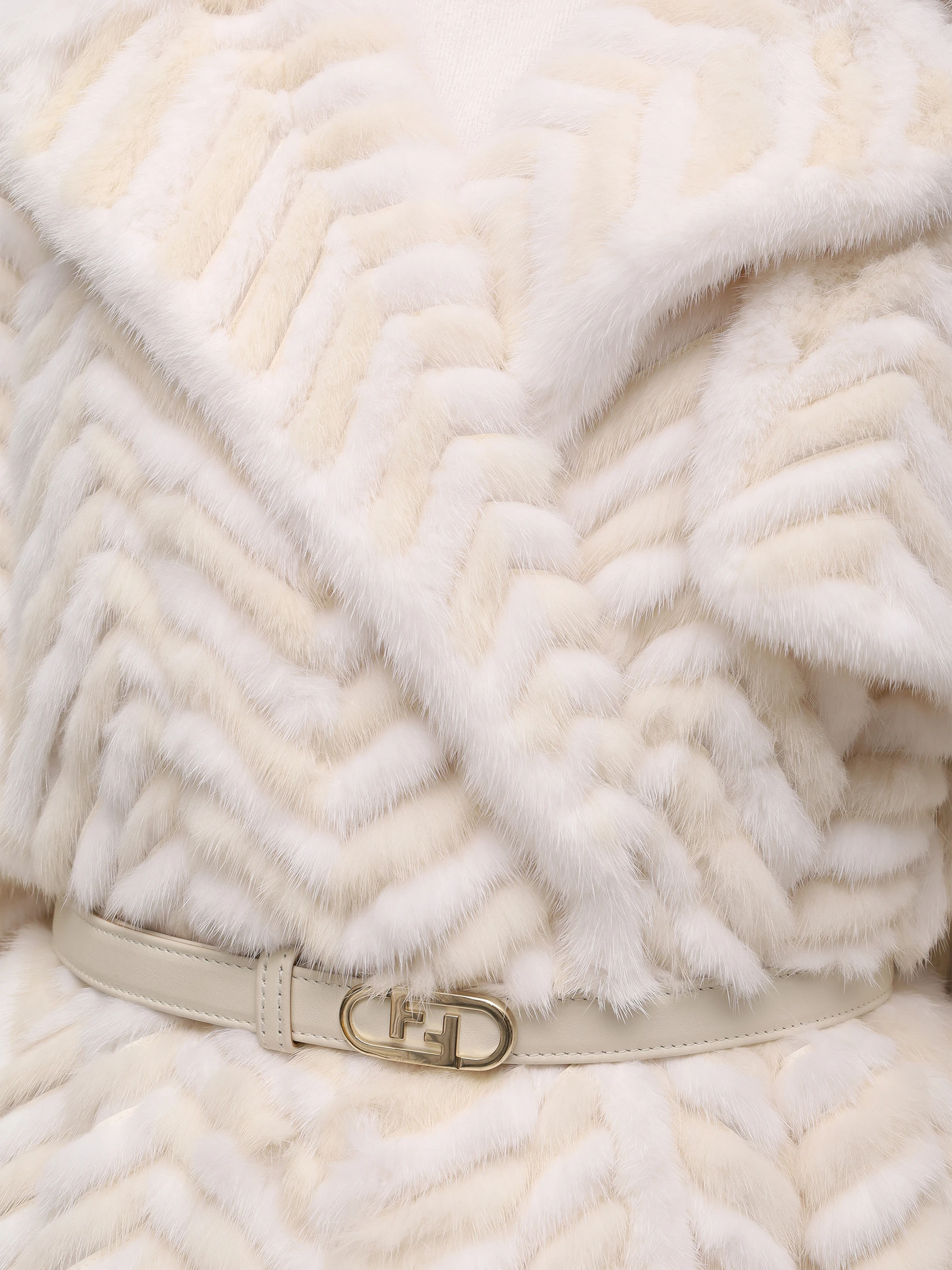 Шуба норковая FENDI FNF07M AJ9T F0TBZ Белый  Фото 5
