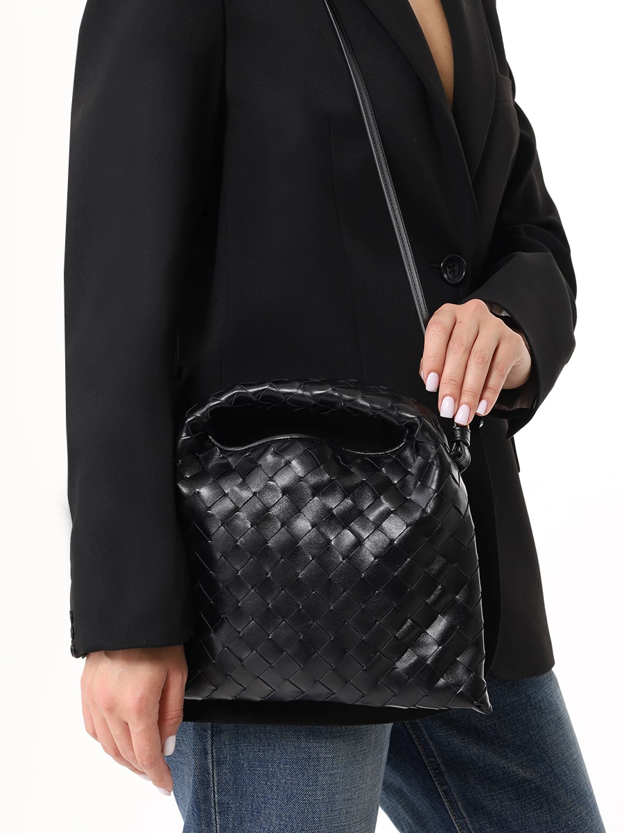 Сумка кожаная Mini Hop BOTTEGA VENETA 777586 V3IV1 1139 Черный  Фото 2