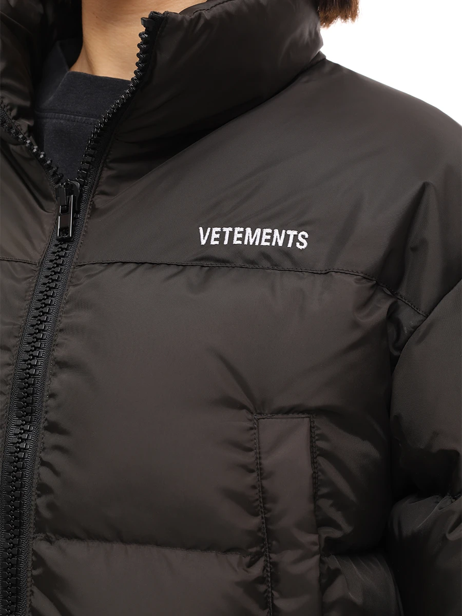 Пуховик стеганый VETEMENTS WA65JA191S Черный  Фото 5