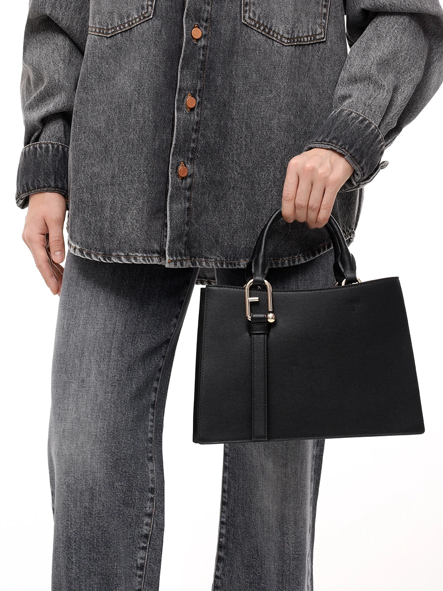 Сумка кожаная Nuvola FURLA WB01336-BX2045-O6000 Черный  Фото 2