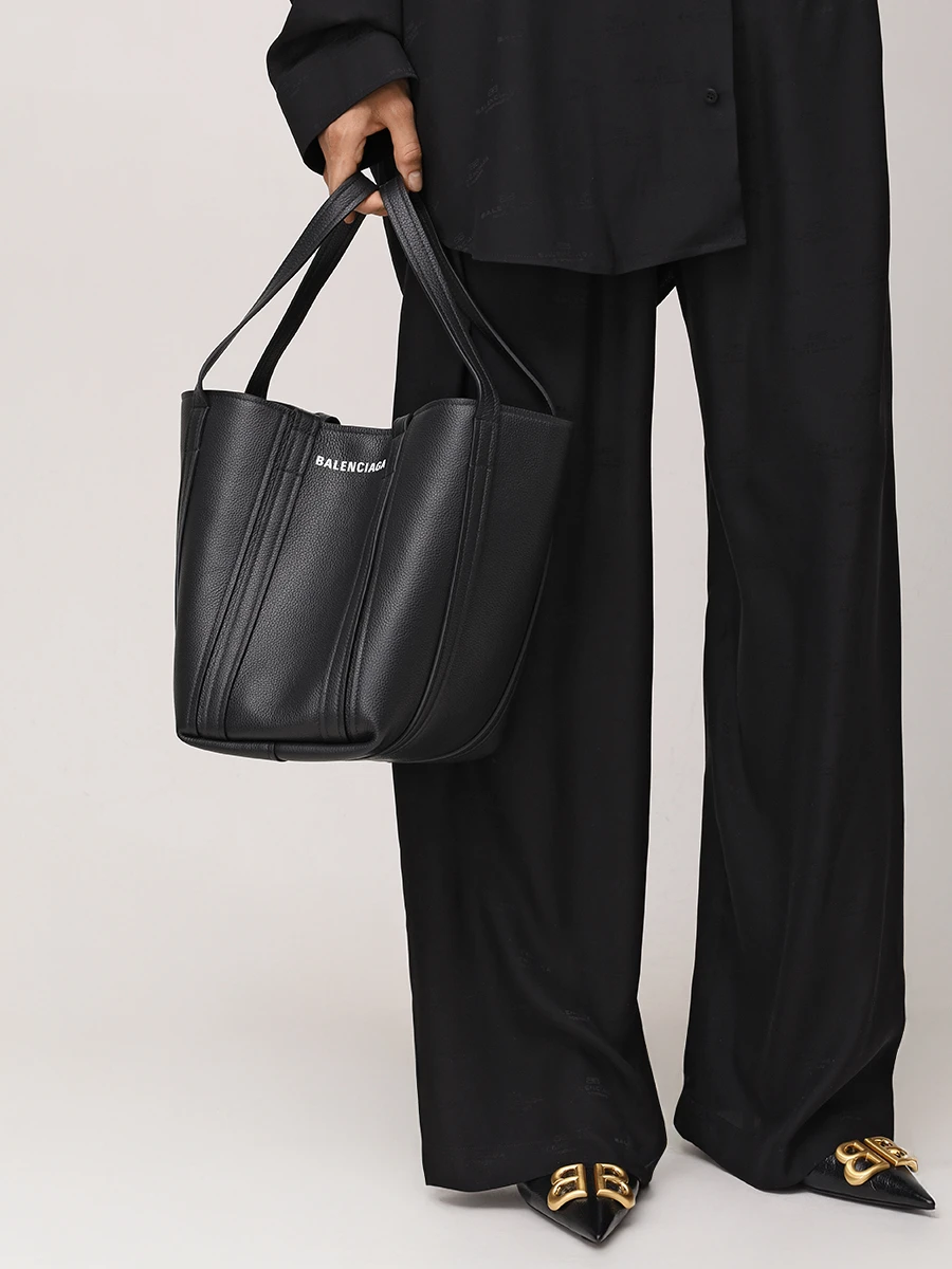 Сумка кожаная Everyday North South BALENCIAGA 67279115YUN 1090 Черный  Фото 2