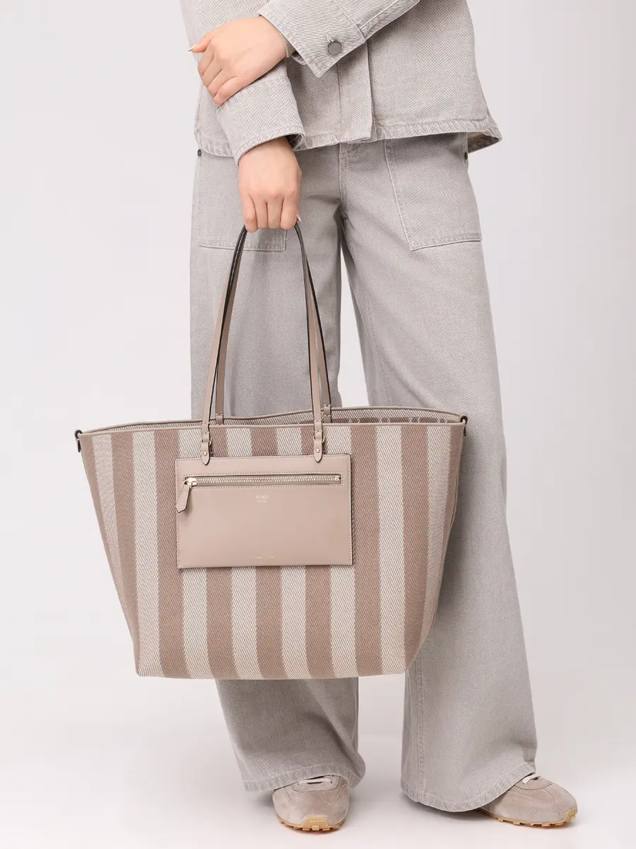 Сумка текстильная Roll FENDI 8BH425AUPJ F1SNP+ Полоска  Фото 2