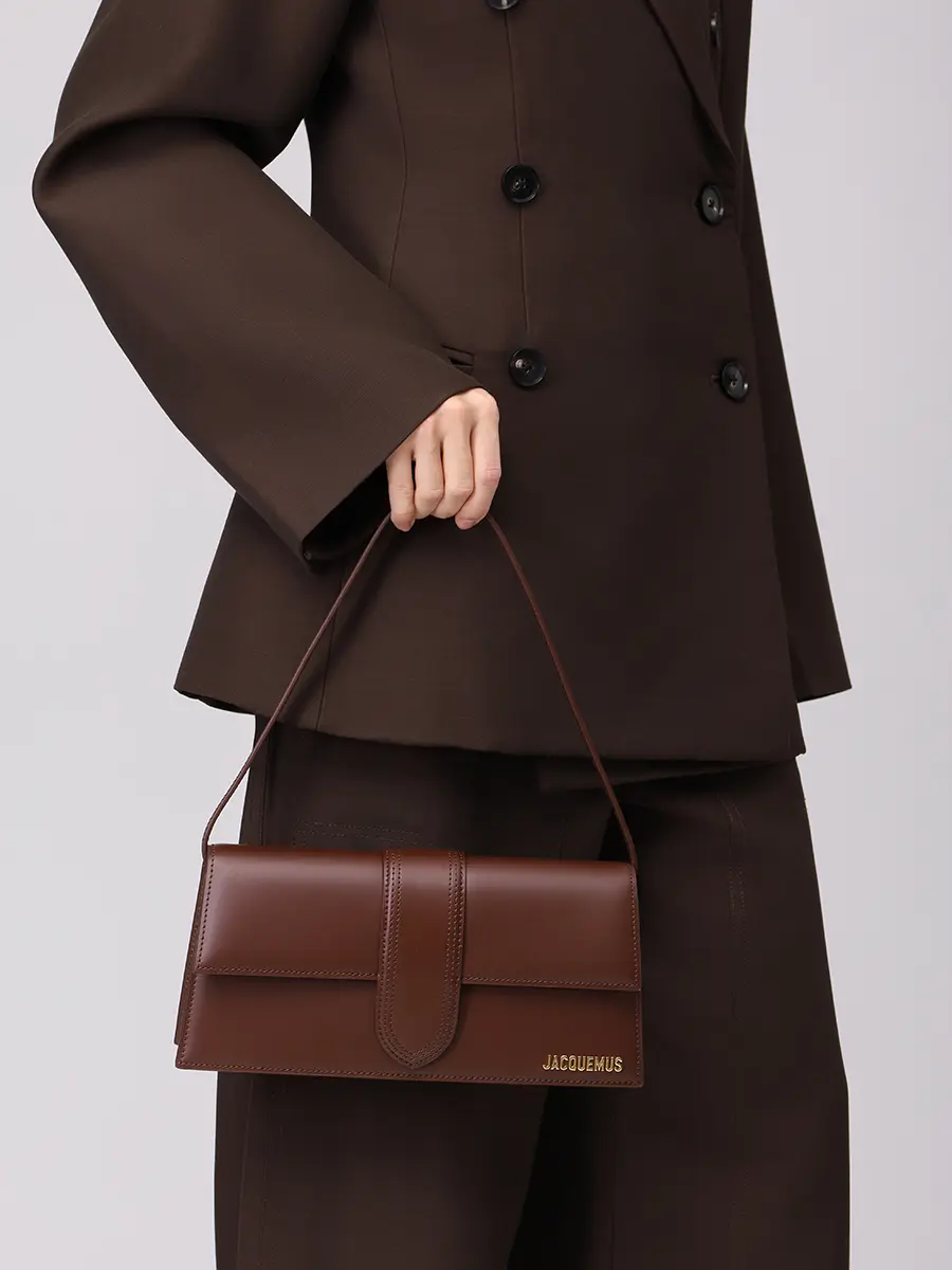 Сумка кожаная Le Bambino JACQUEMUS 221BA0133100 850 Коричневый  Фото 2