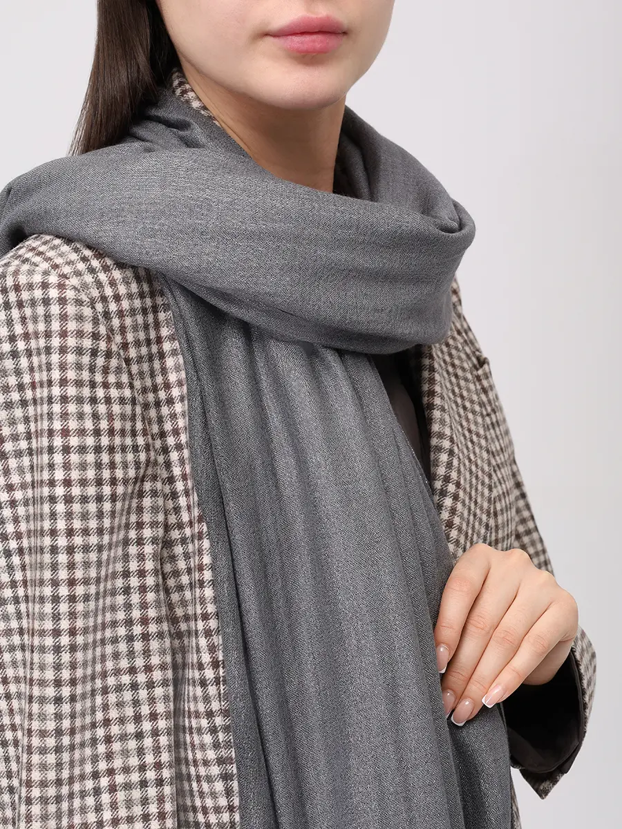 Шарф из кашемира и шелка BRUNELLO CUCINELLI MSCDAR097P C079 Серый  Фото 2