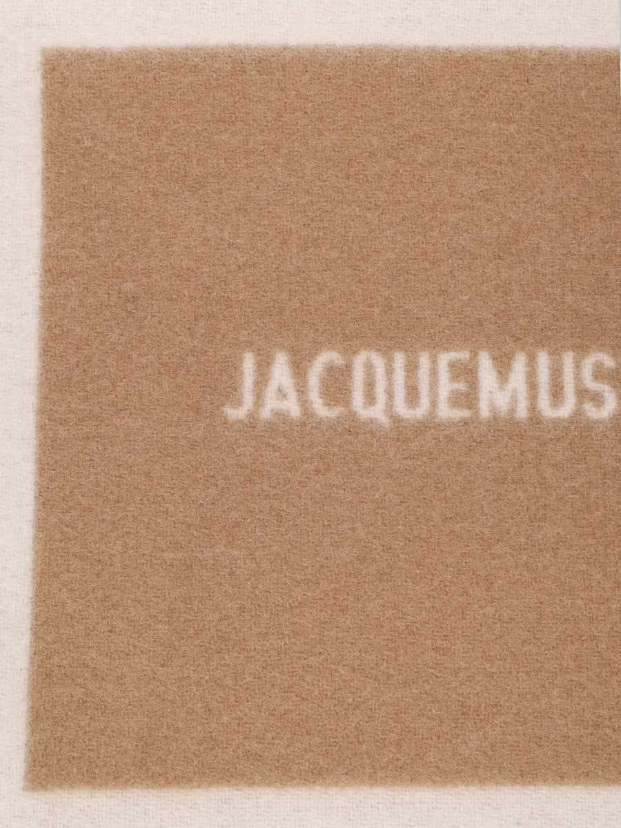 Шарф шерстяной JACQUEMUS 24HACU00579AOT4044 015 Бежевый  Фото 3