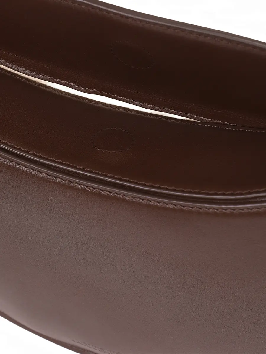Сумка кожаная La Pochette Ovalo JACQUEMUS 25HBAW00444AC18A08 890 Коричневый  Фото 4