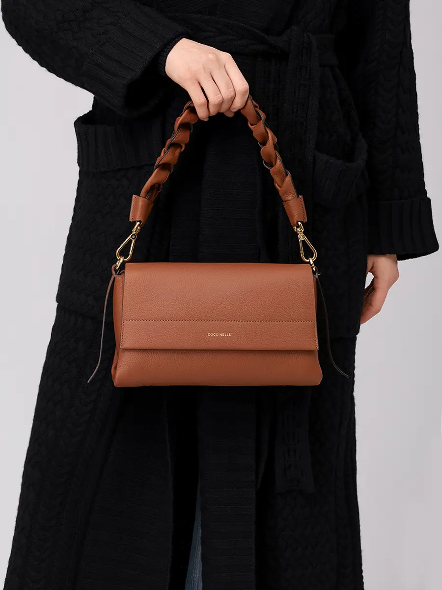 Сумка кожаная Boheme Grana Double COCCINELLE E1 M50 12 01 01/682 Коричневый  Фото 2