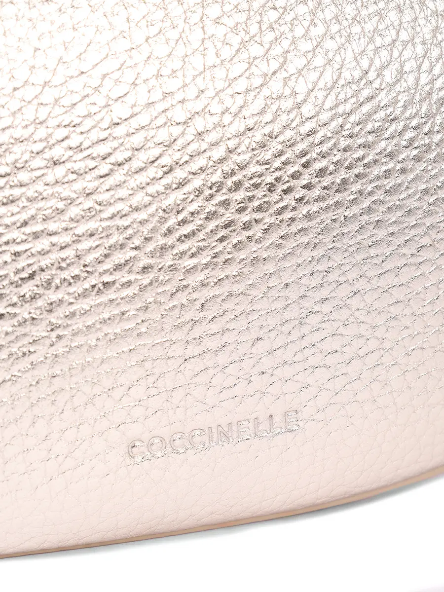 Сумка кожаная Whisper COCCINELLE E5 PIP 53 01 01/J84 Золотой  Фото 5