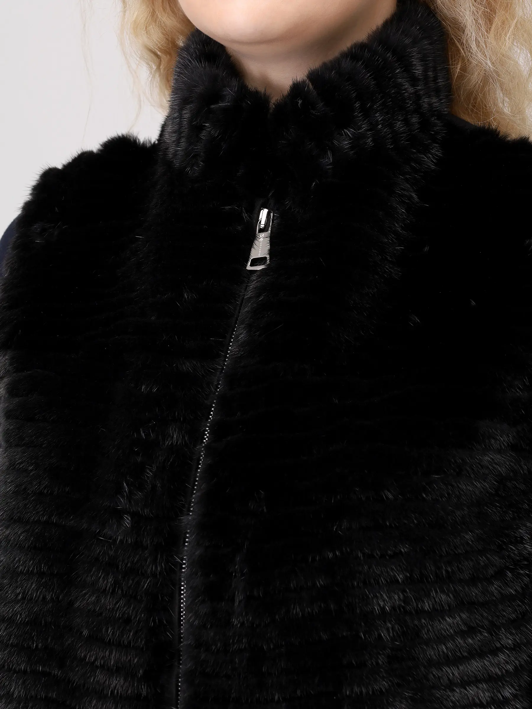 Жилет шерстяной с мехом норки MANZONI 24 Manzoni к Черный  Фото 5