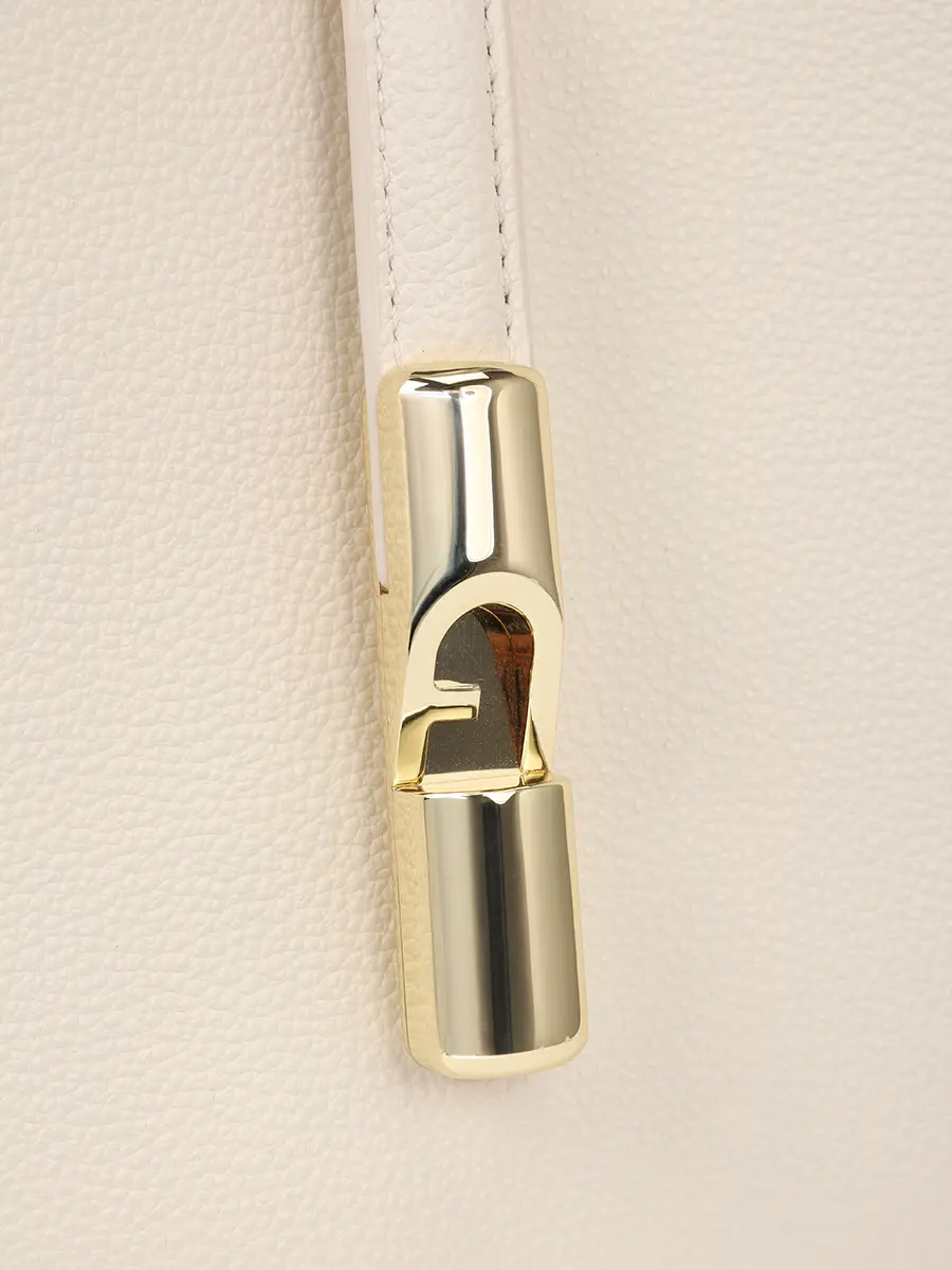 Сумка кожаная Goccia FURLA WB01789_BX3353_PN00 Кремовый  Фото 5
