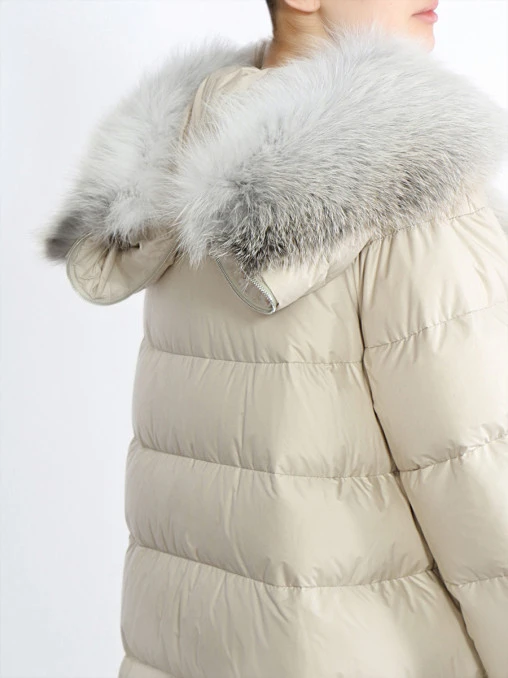 фото Пуховик с отделкой из меха ermanno scervino